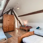 Prázdninový dům Maison 4 Ch Avec Cheminee, Billard Et Jardin Saint-Evroult-Notre-Dame-du-Bois